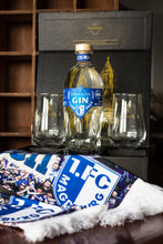 Lade das Bild in den Galerie-Viewer, FCM Geschenk Box 2022 - Domkaiser Gin
